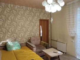 3-комн. квартира, 60 м², 2/2 эт.