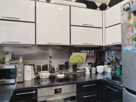 3-комн. квартира, 60 м², 2/2 эт.