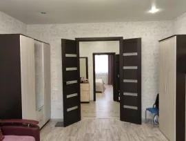 3-комн. квартира, 80 м², 1/2 эт.