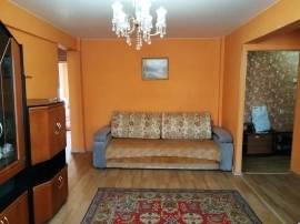 3-комн. квартира, 59 м², 5/5 эт.